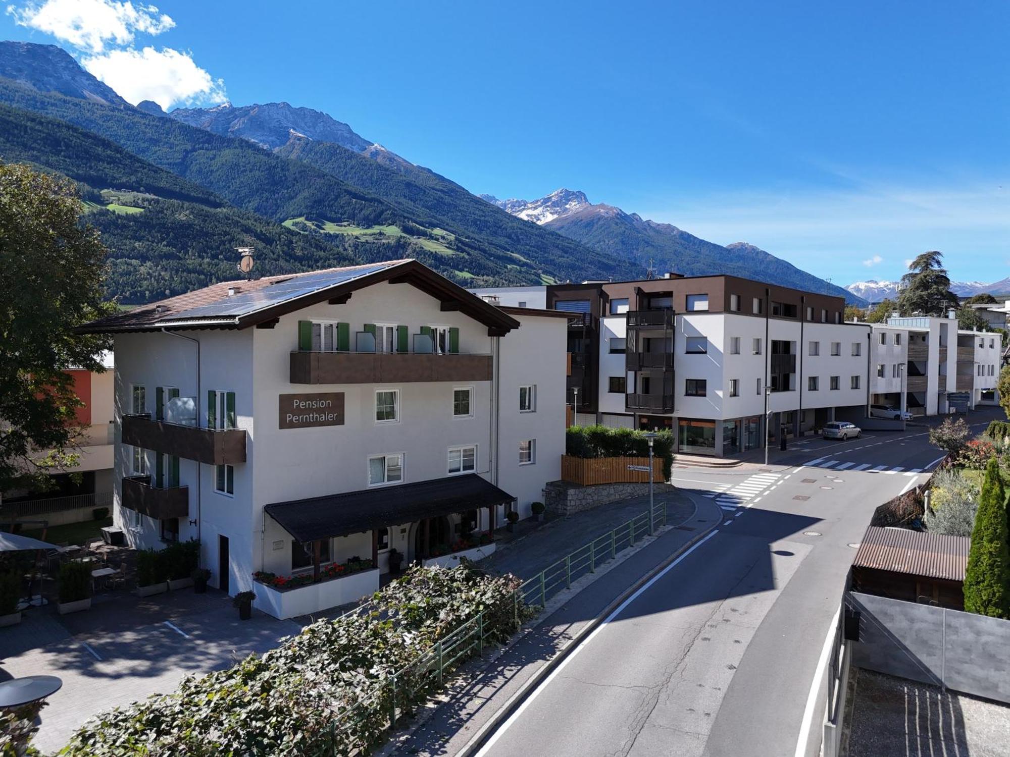 Pension Pernthaler Silandro Esterno foto